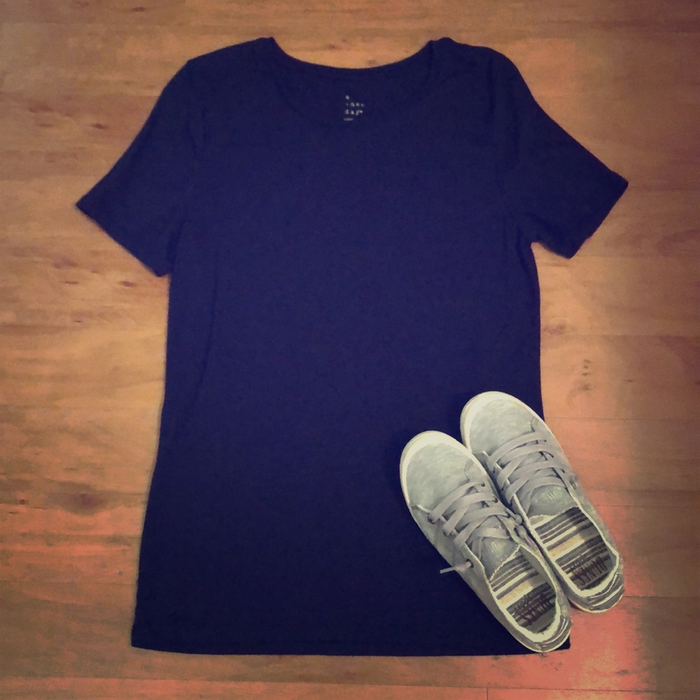 FINAL SALE - Navy tee - Target Brand - Size Large